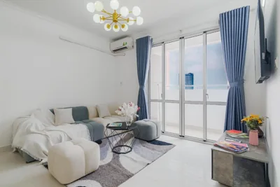 Five-Bedroom Apartment — Grand Riverside Aparment 4Brs 5 Beds near D1